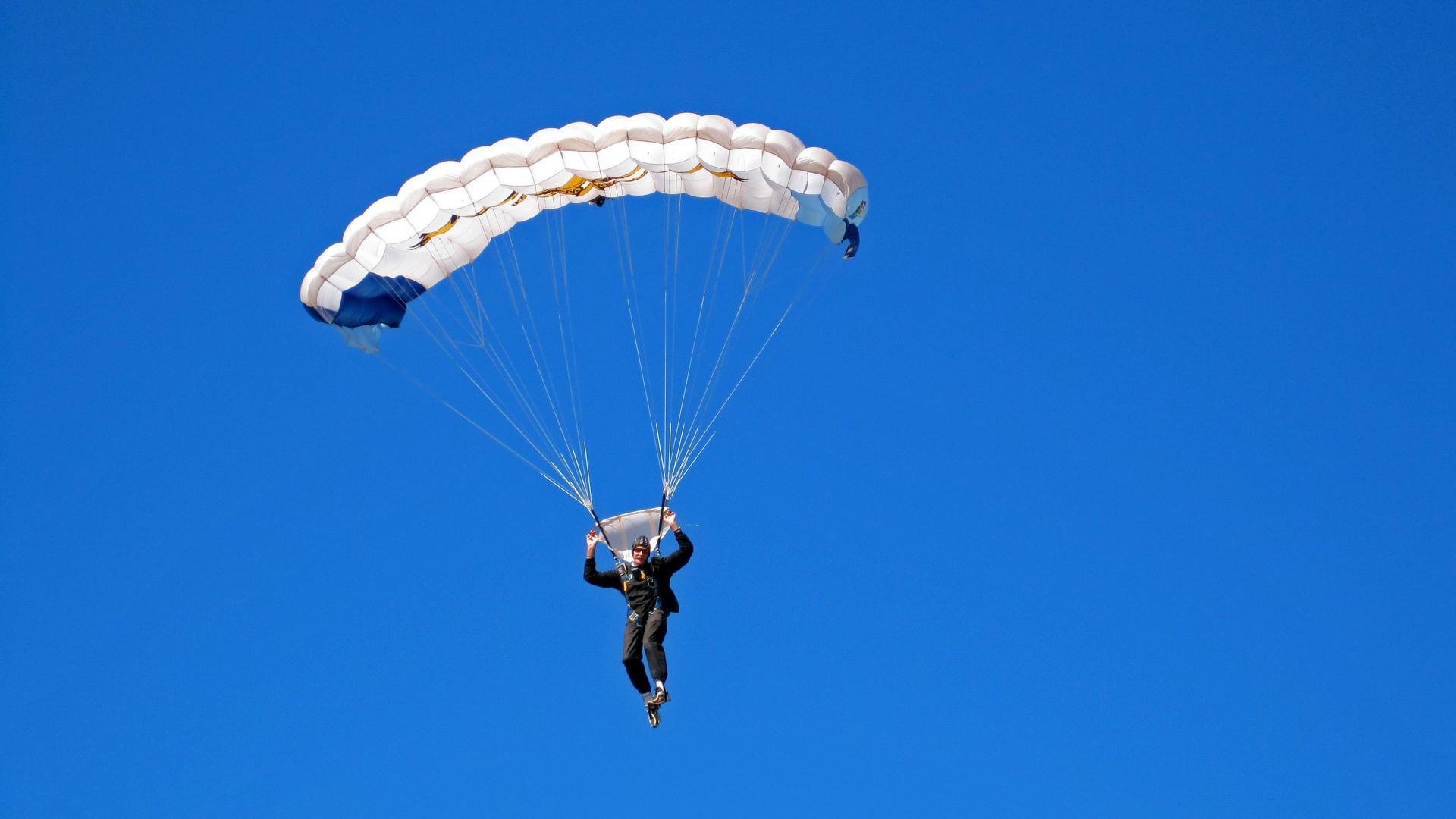 维尔·冯·威克：全场节奏掌控者，助力南非队打破对方防线，冯克劳维茨