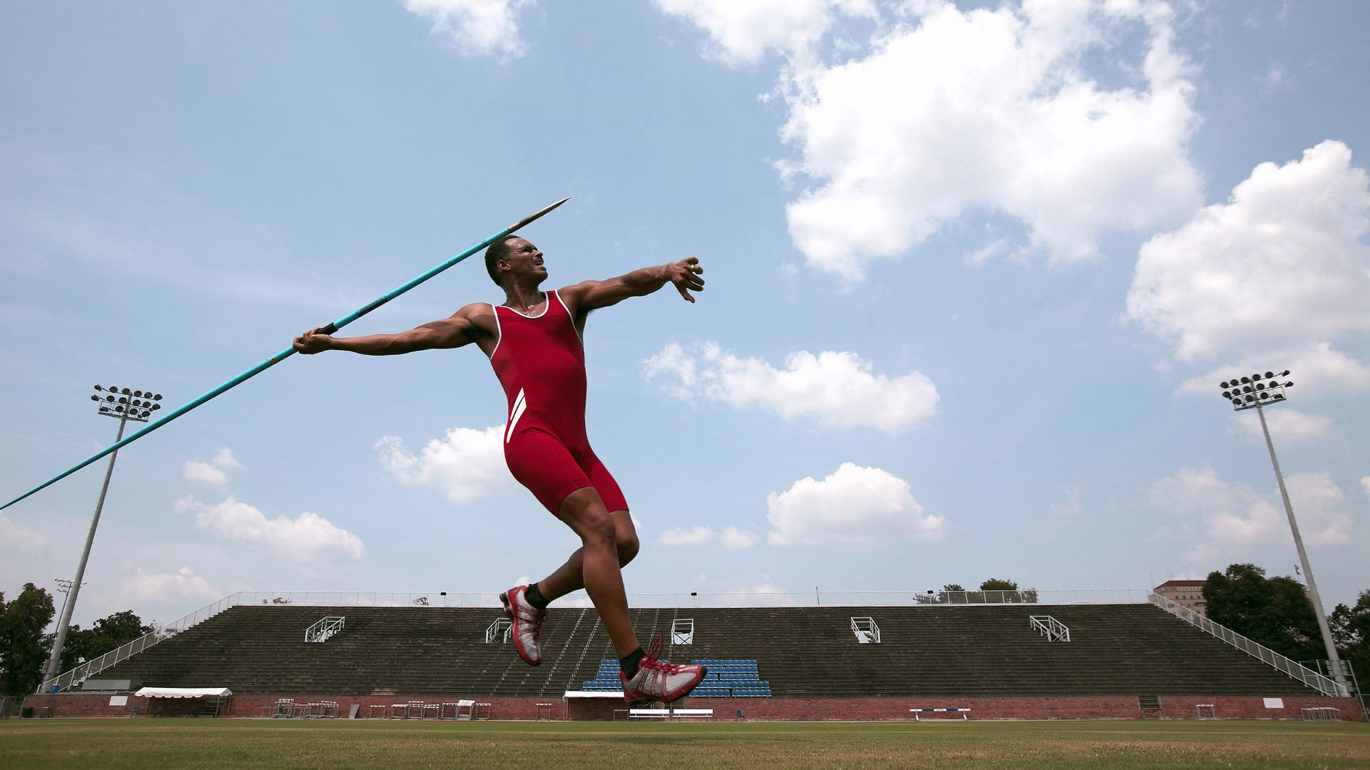 跳水南非女队实现三连晋级，南非跳远运动员